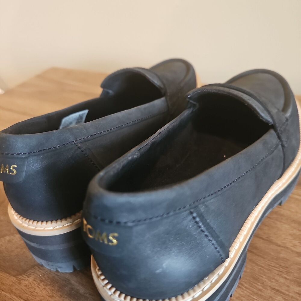 TOMS Wear Good Black Platform Leather Penny Loafers Womans Size 6.5 Like New - Picture 14 of 14